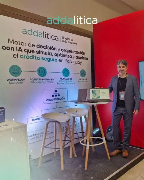 Martín Pablo Riera en el stand de Addalitica en el CX Innovation Day 2026