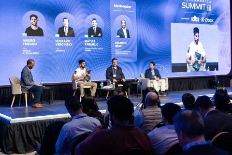 Panel sobre crédito digital en el Fintech Iberoamérica Summit 2026